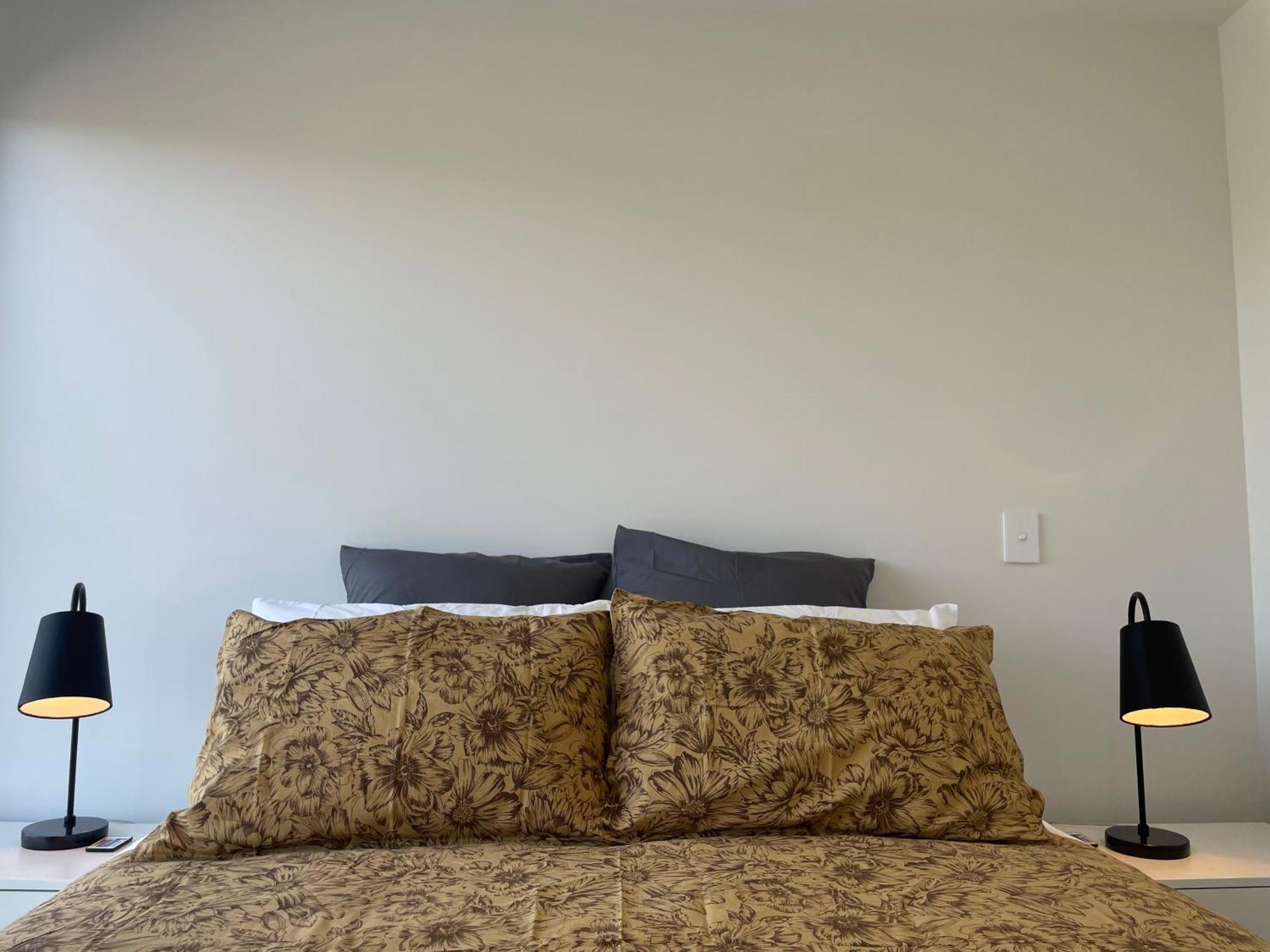 Luxury 2 Bedroom Townhouse Opposite Merivale Mall Christchurch Eksteriør billede
