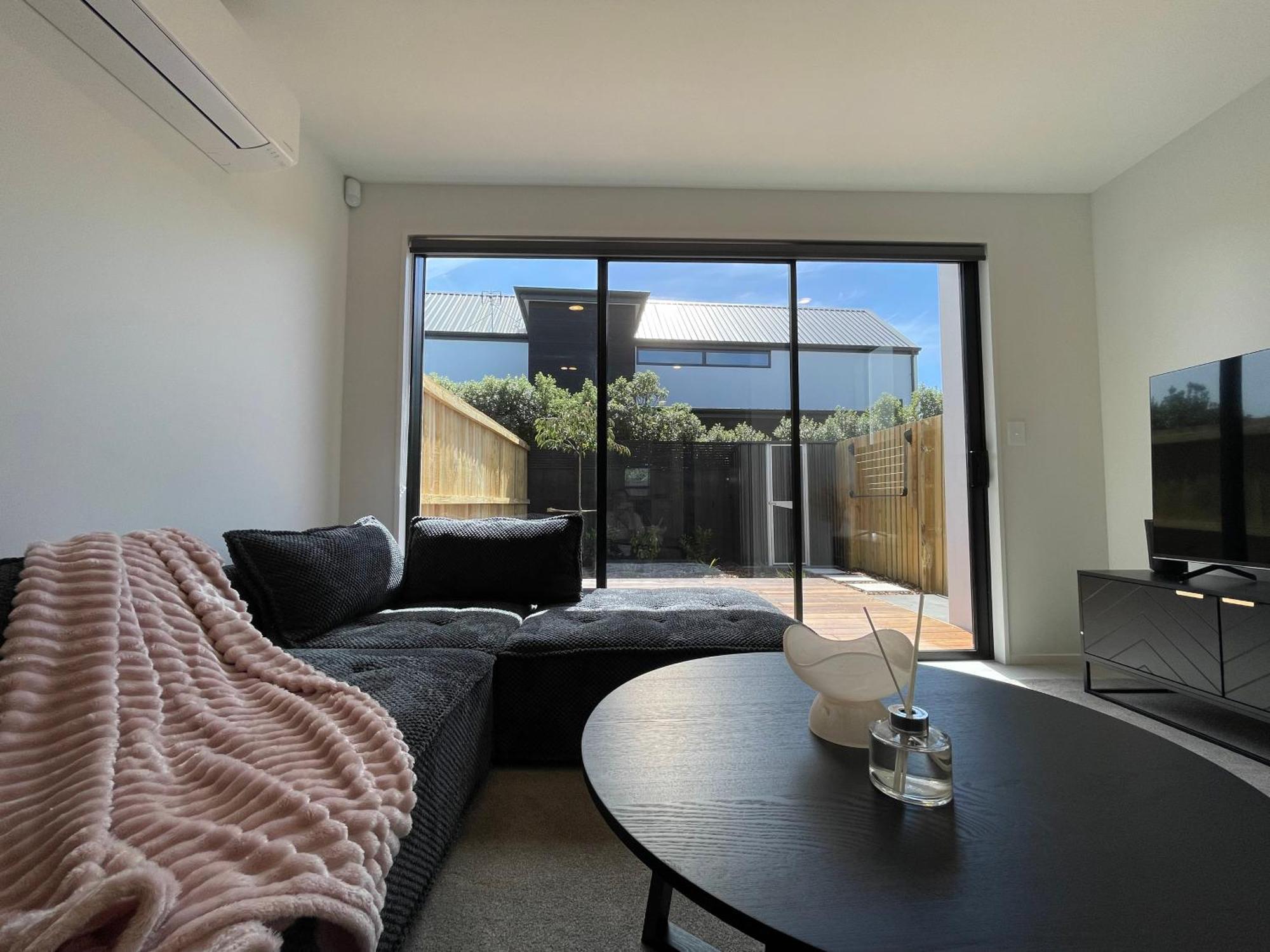 Luxury 2 Bedroom Townhouse Opposite Merivale Mall Christchurch Eksteriør billede
