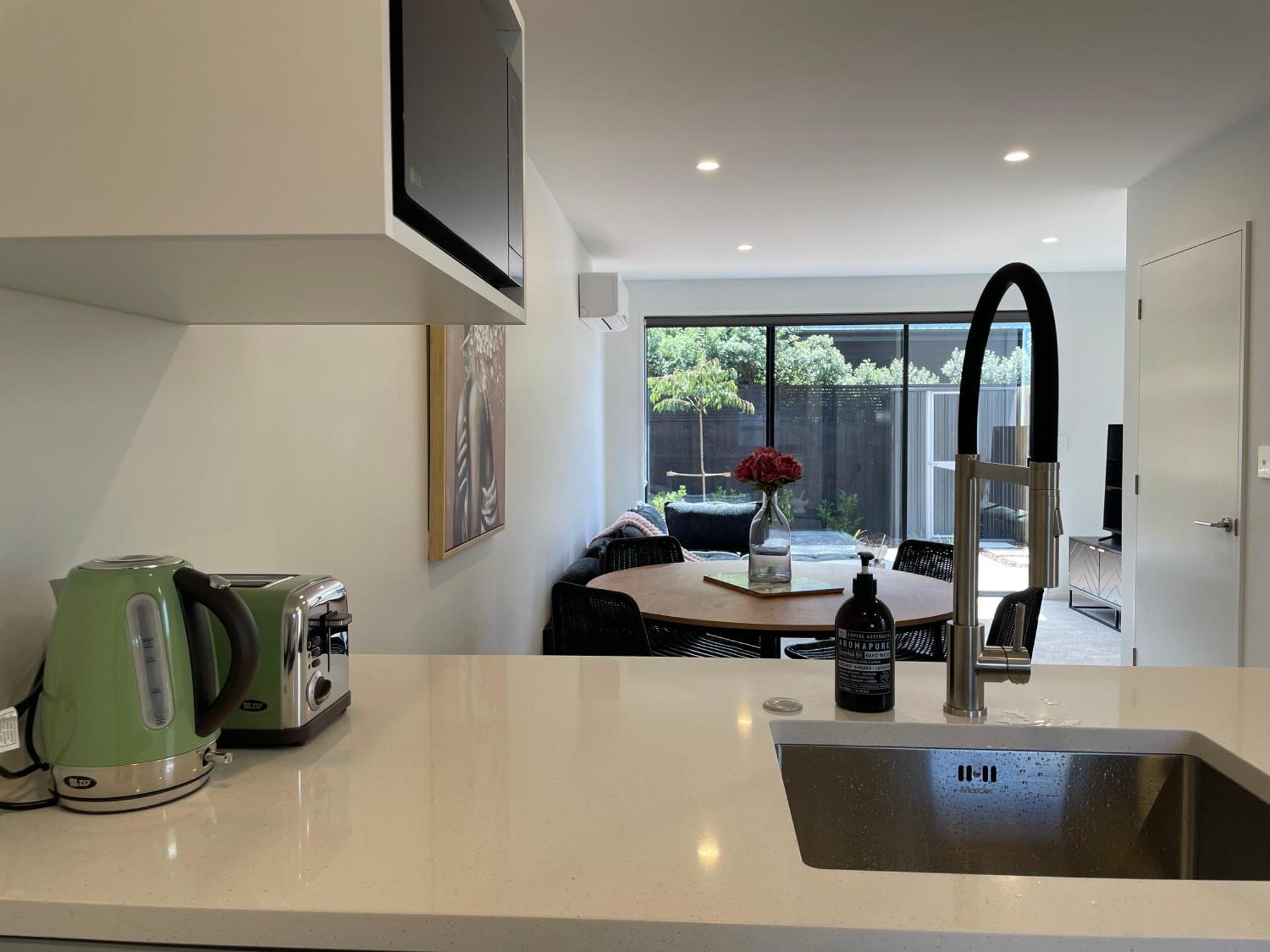 Luxury 2 Bedroom Townhouse Opposite Merivale Mall Christchurch Eksteriør billede