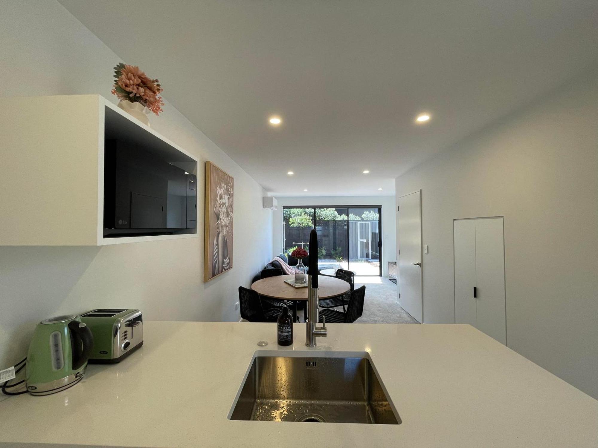 Luxury 2 Bedroom Townhouse Opposite Merivale Mall Christchurch Eksteriør billede