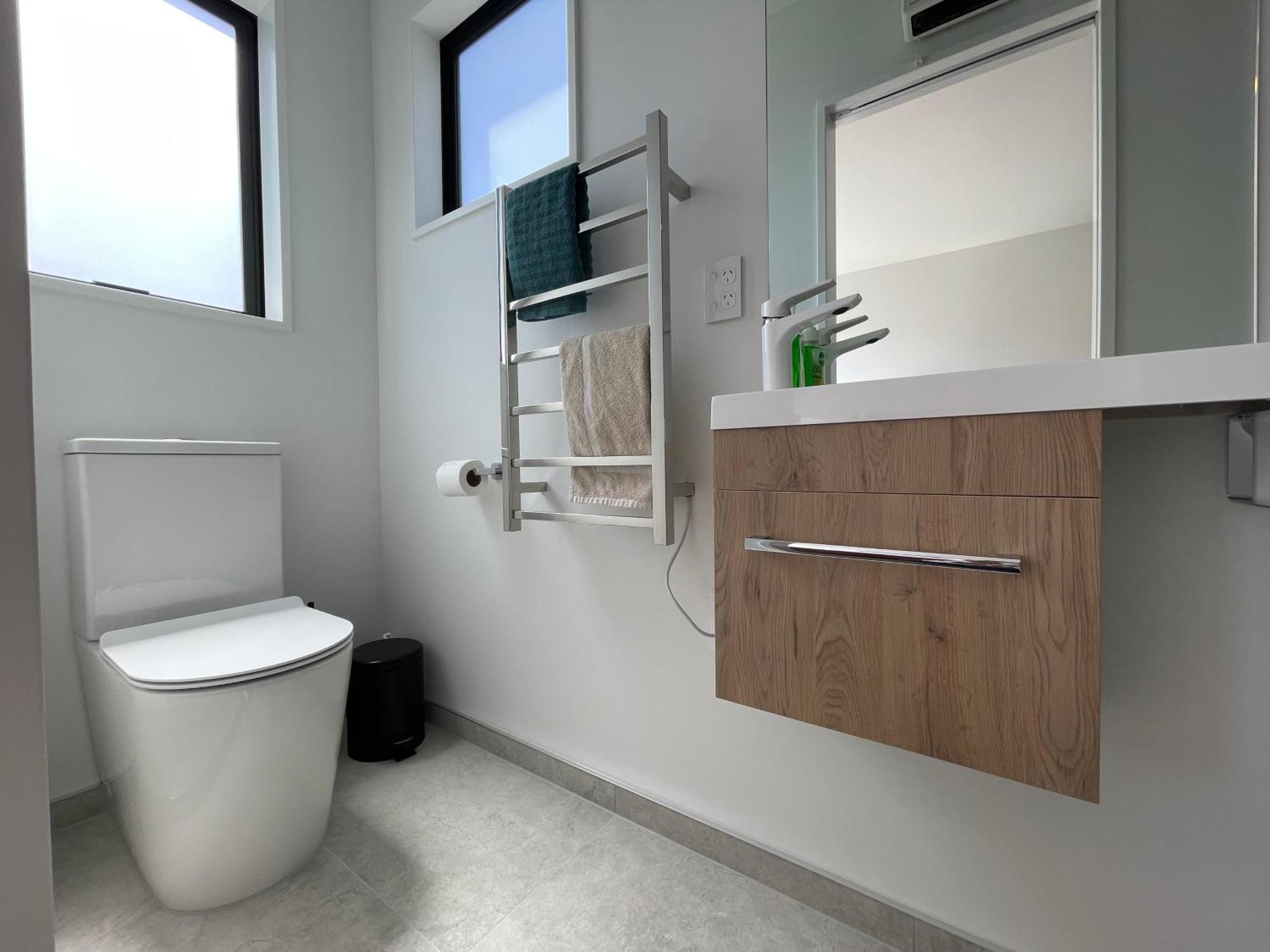 Luxury 2 Bedroom Townhouse Opposite Merivale Mall Christchurch Eksteriør billede